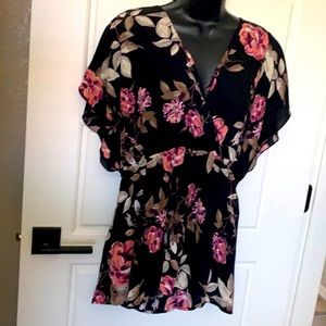 Torrid chiffon floral top with dolman sleeves